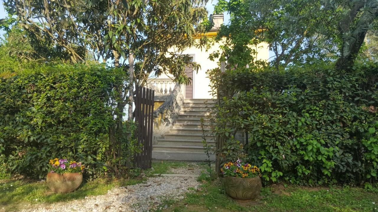 Casolare Al Dopolavoro Villa Lucca Exterior photo